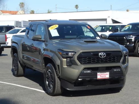 Used 2024 Toyota Tacoma TRD Sport w/ TRD Sport Premium Package image 2