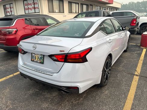 Certified 2023 Nissan Altima 2.5 SR FWD image 4