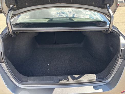 Used 2023 Nissan Sentra SV FWD image 29