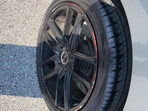 Used 2017 Hyundai Elantra SE FWD image 17