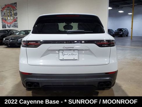 Used 2022 Porsche Cayenne image 11