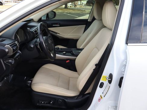 Used 2015 Lexus IS 250 w/ Premium Package image 19