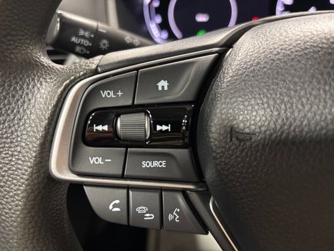 Used 2020 Honda Accord LX image 19
