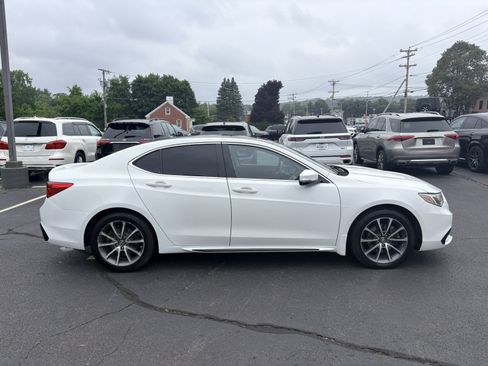 Used 2018 Acura TLX V6 SH-AWD w/ Technology Pkg image 4