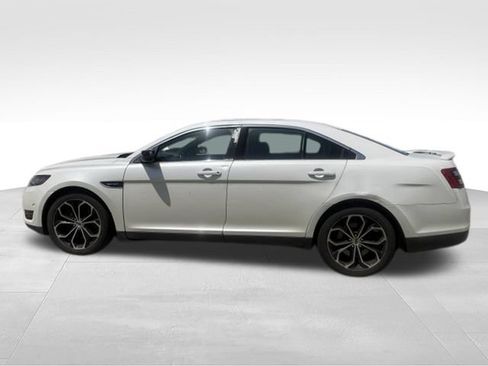 Used 2018 Ford Taurus SHO w/ Driver Assist Package AWD/4WD image 4