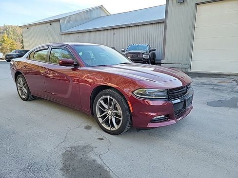 Used 2021 Dodge Charger SXT w/ Plus Group image 3