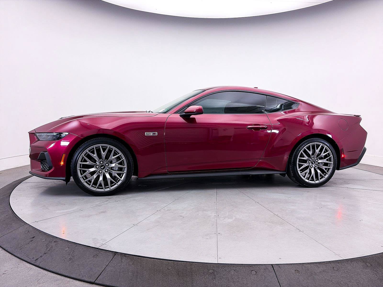 Used 2025 Ford Mustang GT Premium RWD image 43