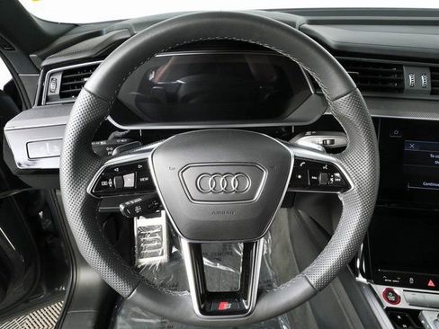 Used 2024 Audi SQ8 e-tron Premium Plus w/ Black Optic Package AWD/4WD image 9