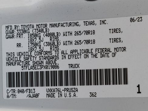 Used 2023 Toyota Tundra SR5 w/ SR5 Convenience Package AWD/4WD image 33