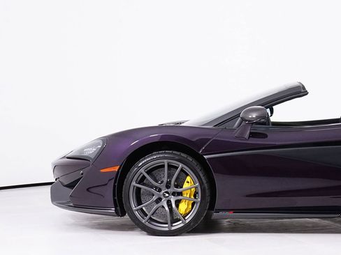 Used 2019 McLaren 570S Spider RWD image 13
