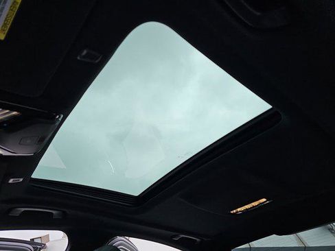 Certified 2023 BMW 530e w/ M Sport Package image 30