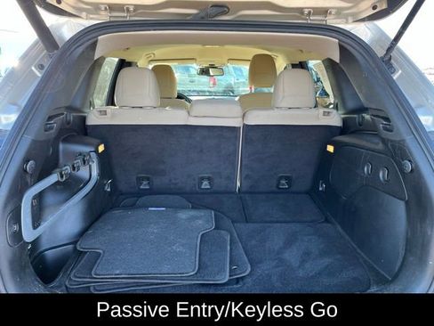 Used 2015 Jeep Cherokee Latitude w/ Comfort/Convenience Group image 20