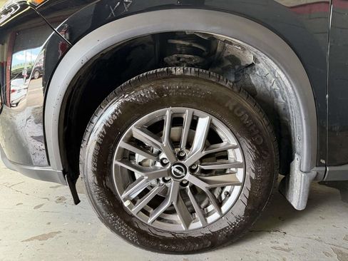 Used 2026 Nissan Rogue S AWD/4WD image 27