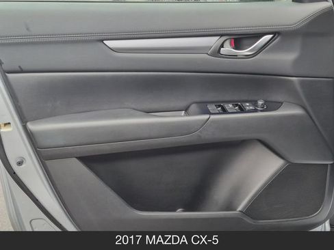 Used 2017 MAZDA CX-5 Touring AWD/4WD image 11