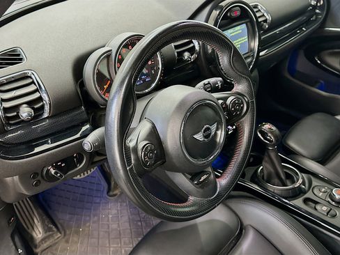 Used 2017 MINI Cooper Clubman ALL4 image 18