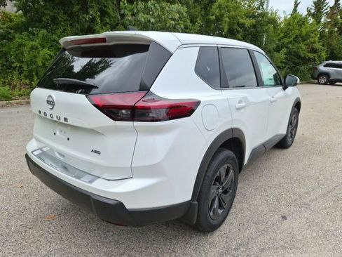 New 2026 Nissan Rogue SV AWD/4WD image 8