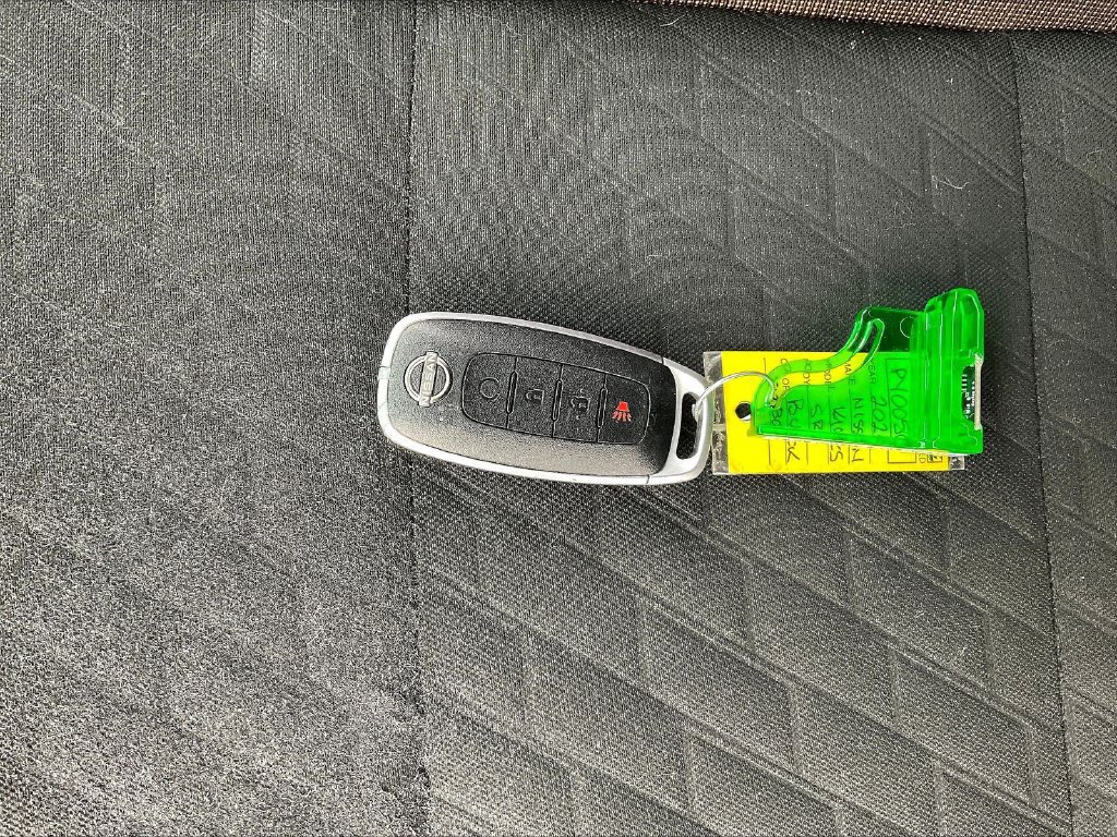 Used 2024 Nissan Kicks SR FWD image 34