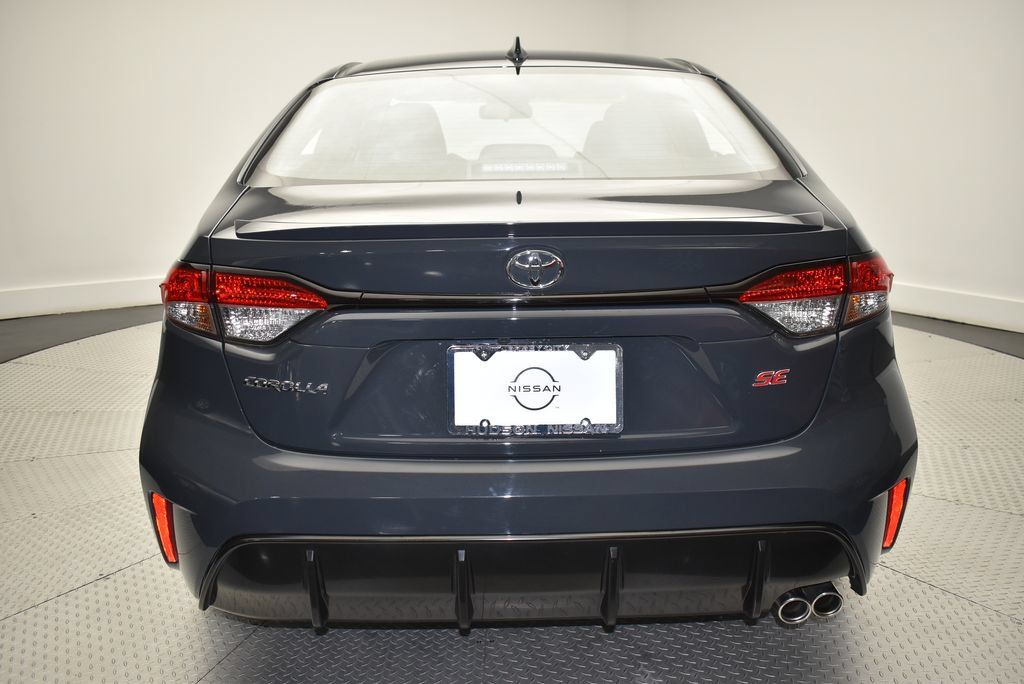 Used 2025 Toyota Corolla SE FWD image 6