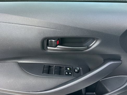 Used 2024 Toyota Corolla LE FWD image 12