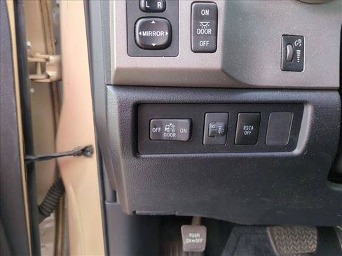 Used 2010 Toyota Tundra 2WD Double Cab image 13