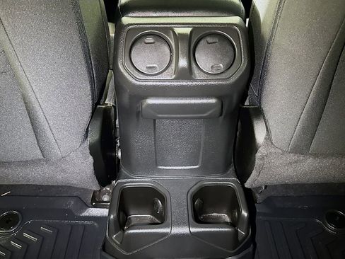 Used 2023 Jeep Wrangler Sport image 21