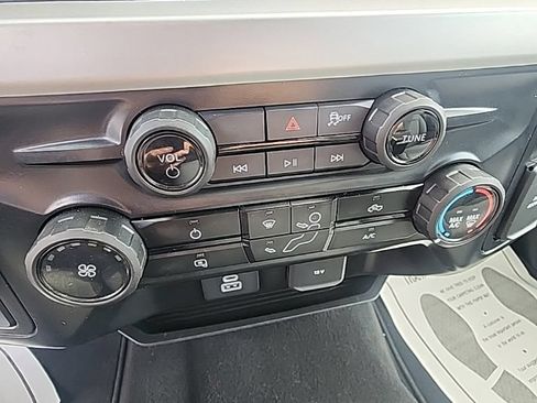 Used 2025 Ford F250 XLT AWD/4WD image 18