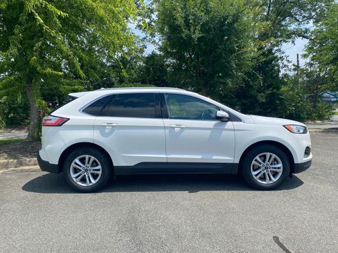 Used 2020 Ford Edge SEL w/ Convenience Package AWD/4WD image 3