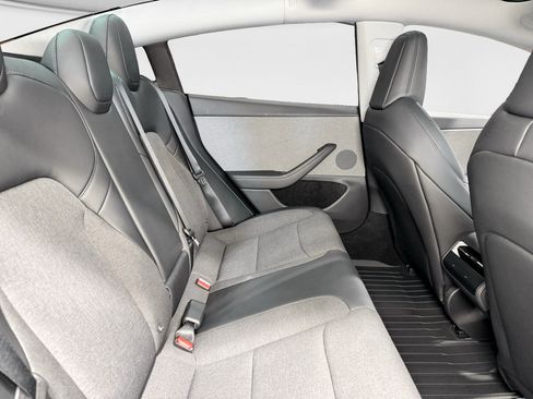 Used 2025 Tesla Model 3 Long Range RWD image 19