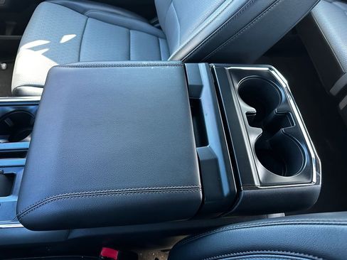 New 2025 Ford F150 Lightning Lariat image 71