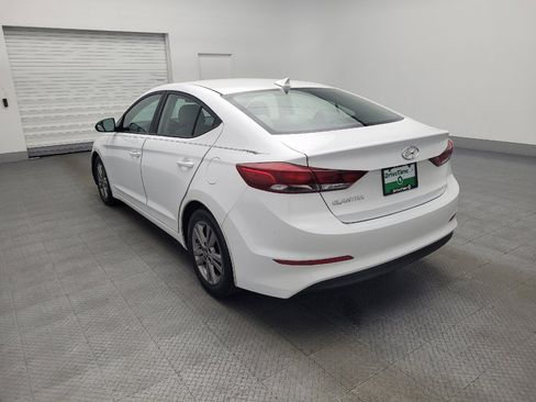 Used 2017 Hyundai Elantra SE image 5