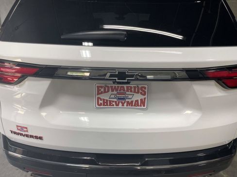 Used 2022 Chevrolet Traverse Premier w/ Redline Edition FWD image 8