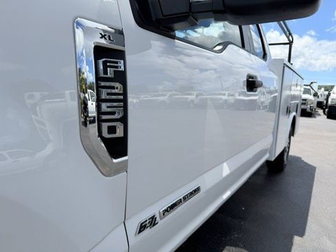 Used 2017 Ford F250 XL w/ Power Equipment Group RWD image 20
