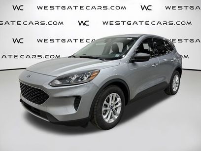 Used 2022 Ford Escape SE w/ Convenience Package