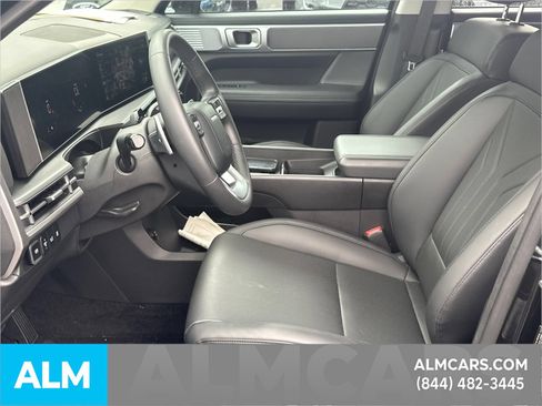 Used 2025 Hyundai Santa Fe SEL FWD image 10