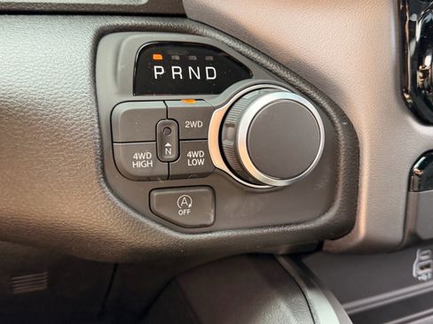 New 2026 RAM 1500 Express AWD/4WD image 17