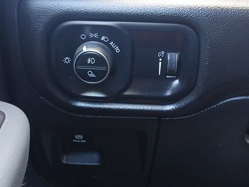 Used 2023 RAM 1500 Lone Star AWD/4WD image 12