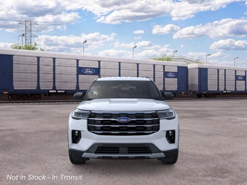 New 2026 Ford Explorer Active RWD image 6