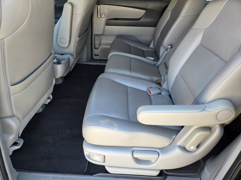 Used 2012 Honda Odyssey EX-L image 10
