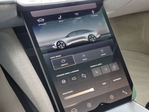 Used 2023 Lucid Air Touring image 20