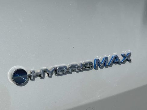Used 2024 Toyota Grand Highlander AWD Hybrid image 12
