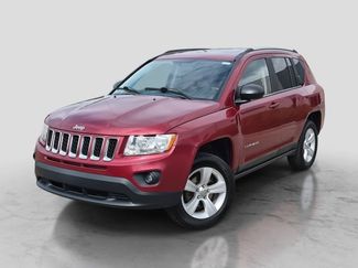 Used 2011 Jeep Compass Latitude w/ Sun/Sound Group AWD/4WD video 1