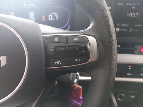 Used 2023 Kia Sportage LX AWD/4WD image 17