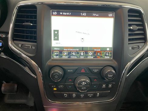 Used 2018 Jeep Grand Cherokee Trailhawk AWD/4WD image 14