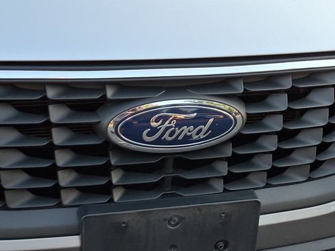 Used 2023 Ford Escape Active AWD/4WD image 8