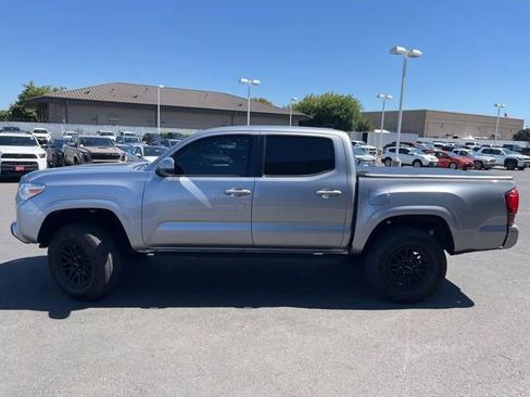 Used 2020 Toyota Tacoma SR RWD image 8