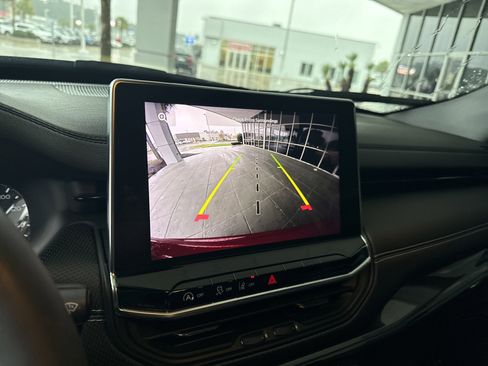 Used 2023 Jeep Compass Altitude w/ Convenience Group image 25