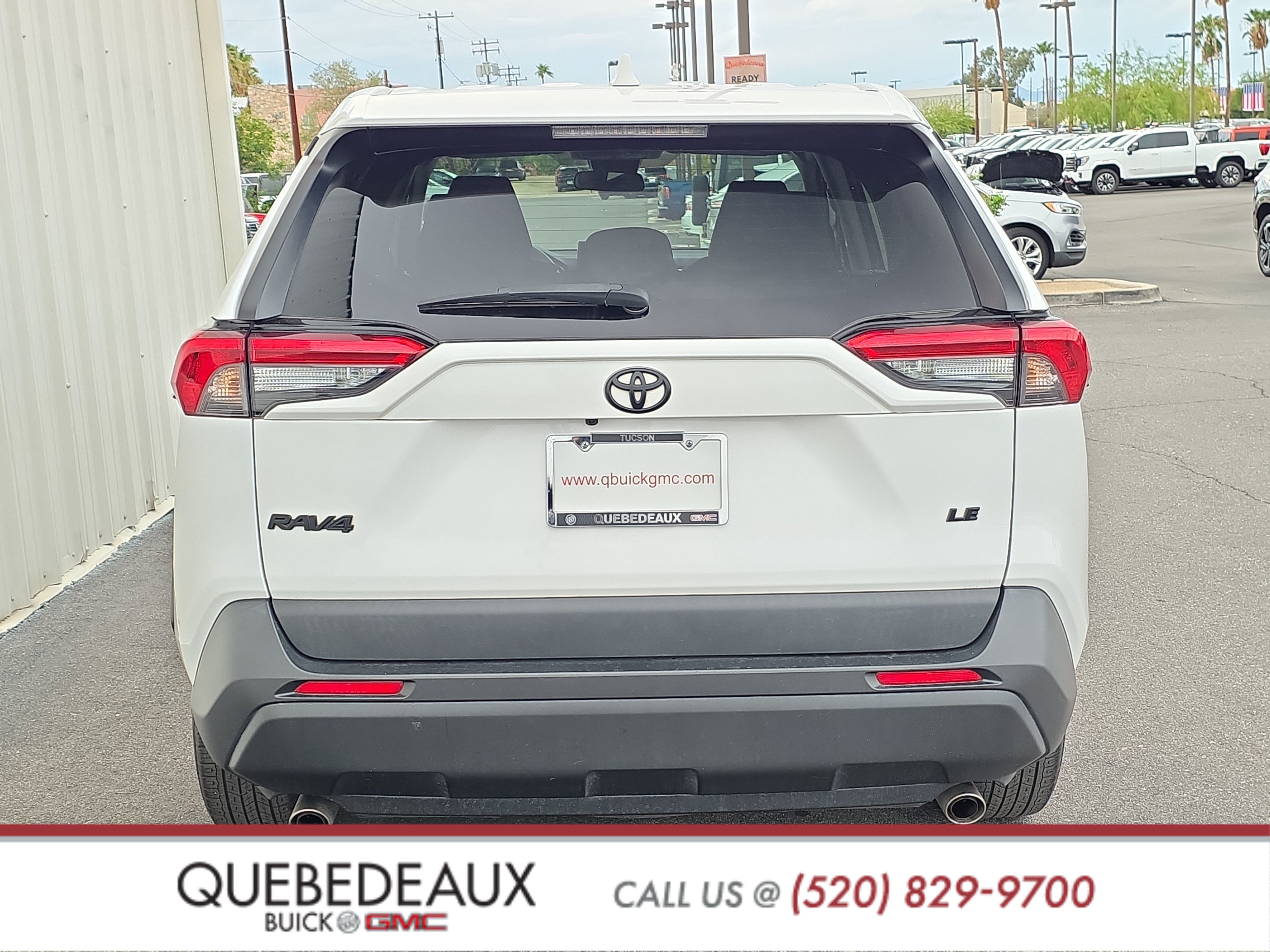 Used 2022 Toyota RAV4 LE FWD image 6