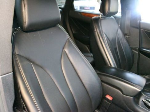 Used 2017 Lincoln MKC Select AWD/4WD image 11