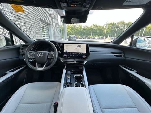 Used 2023 Lexus RX 350 Premium w/ Accessory Package AWD/4WD image 10