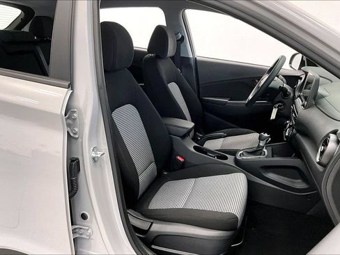 Certified 2023 Hyundai Kona SE w/ Cargo Package AWD/4WD image 7